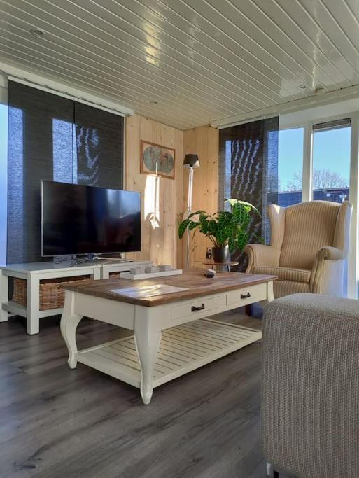 Chalet Midden In De Natuur! 安卢 外观 照片